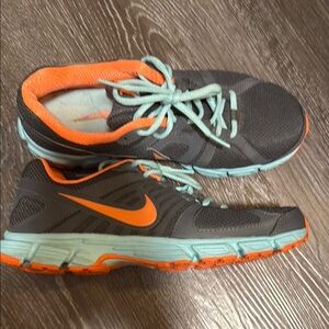 Nike Gray and Orange Athletic Shoes - hardly worn